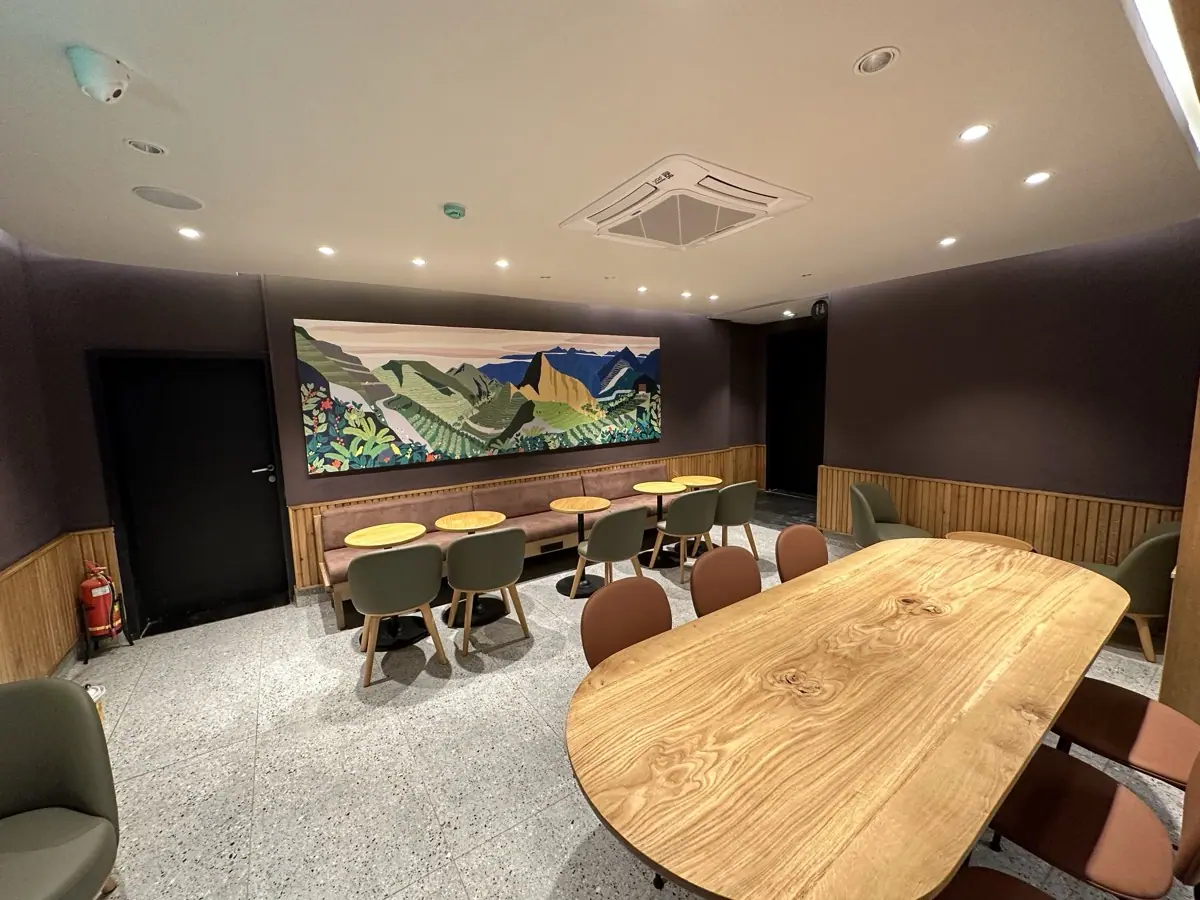 Tata Starbucks – Indiranagar — image 1