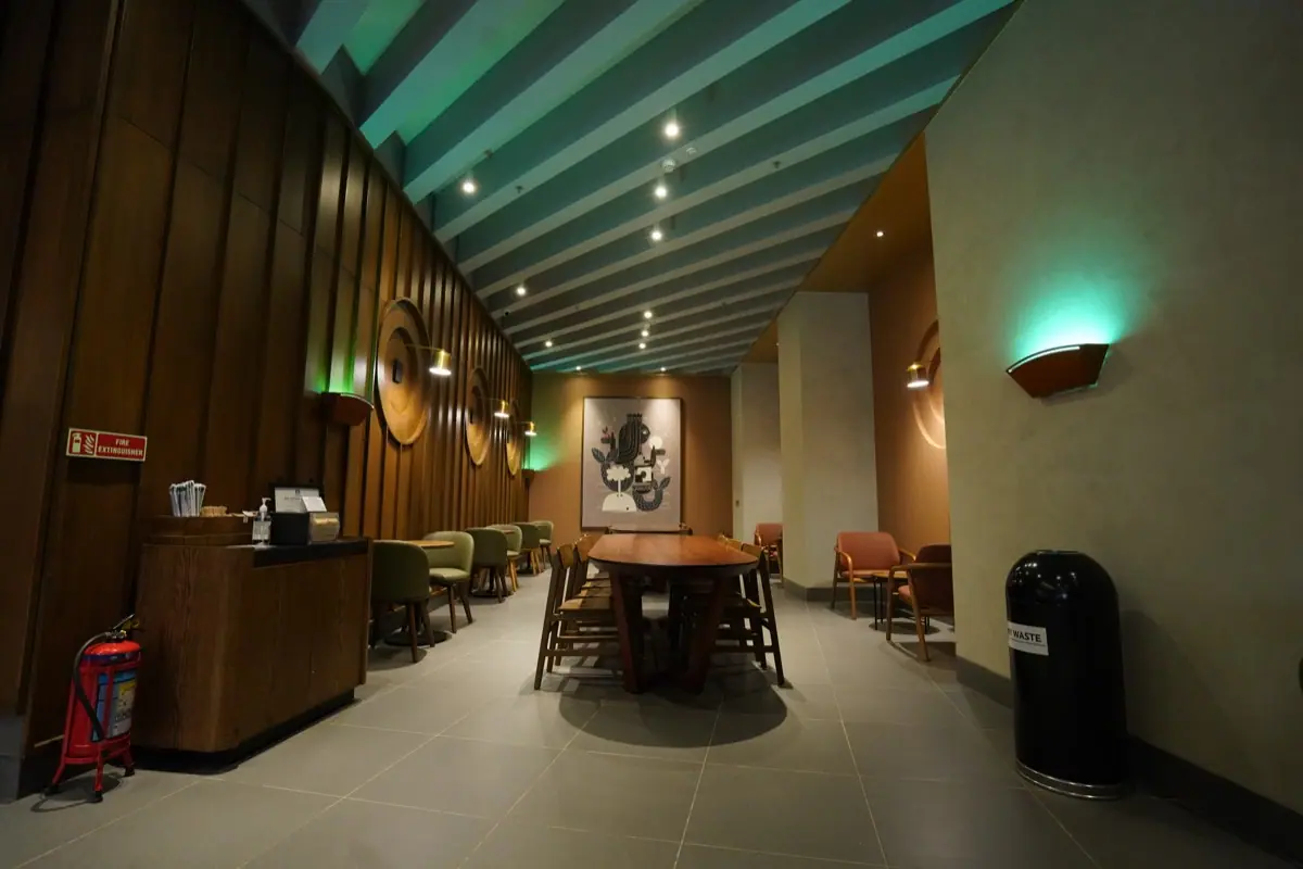 Tata Starbucks – Phoenix Mall, Ahmedabad — image 3