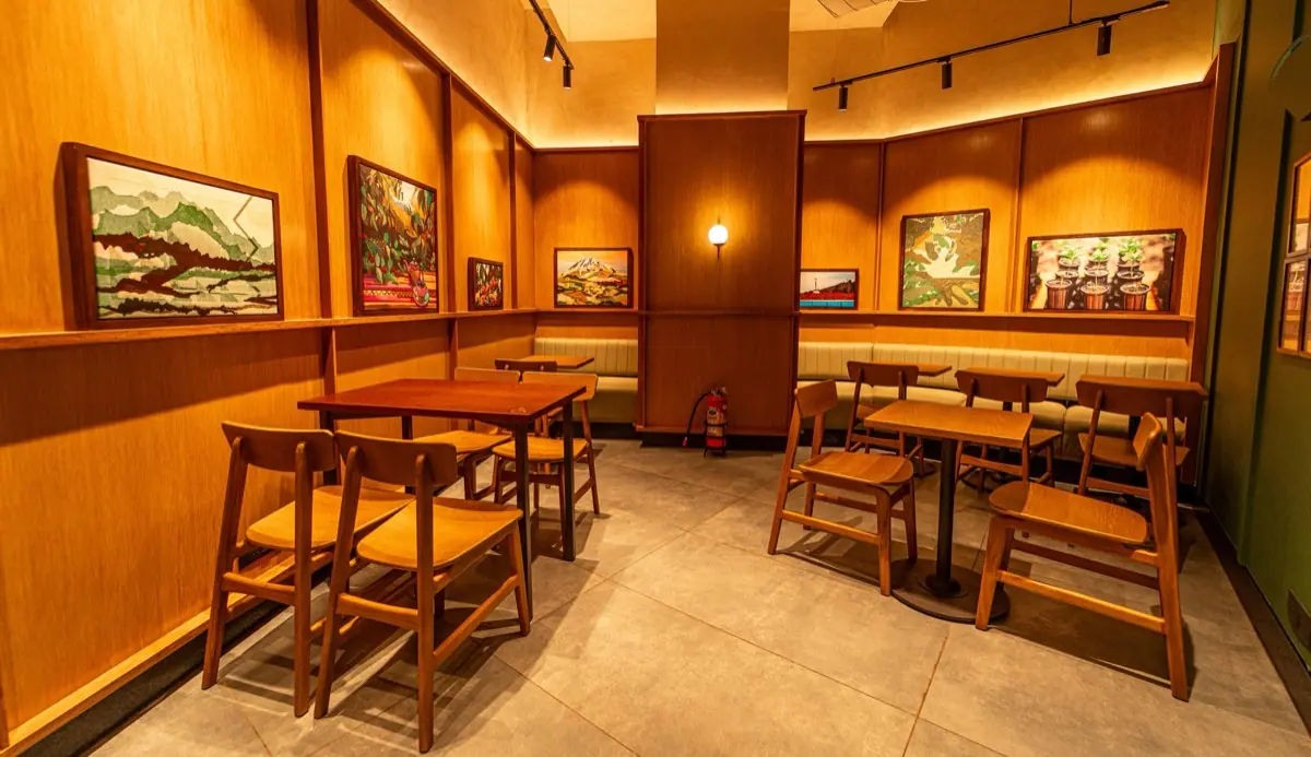 Tata Starbucks Bagamane Solarium — 1